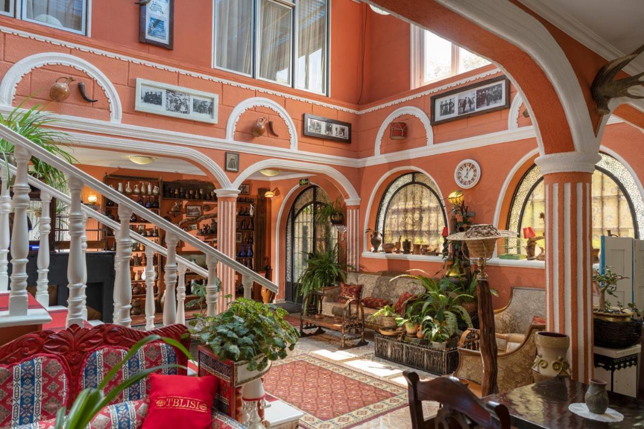 Elia Boutique Hostel & Apart-Hotel Tbilisi Buitenkant foto