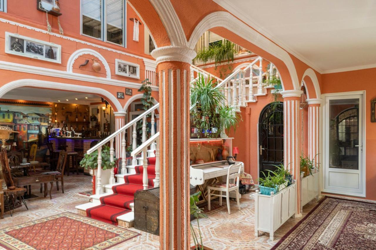 Elia Boutique Hostel & Apart-Hotel Tbilisi Buitenkant foto