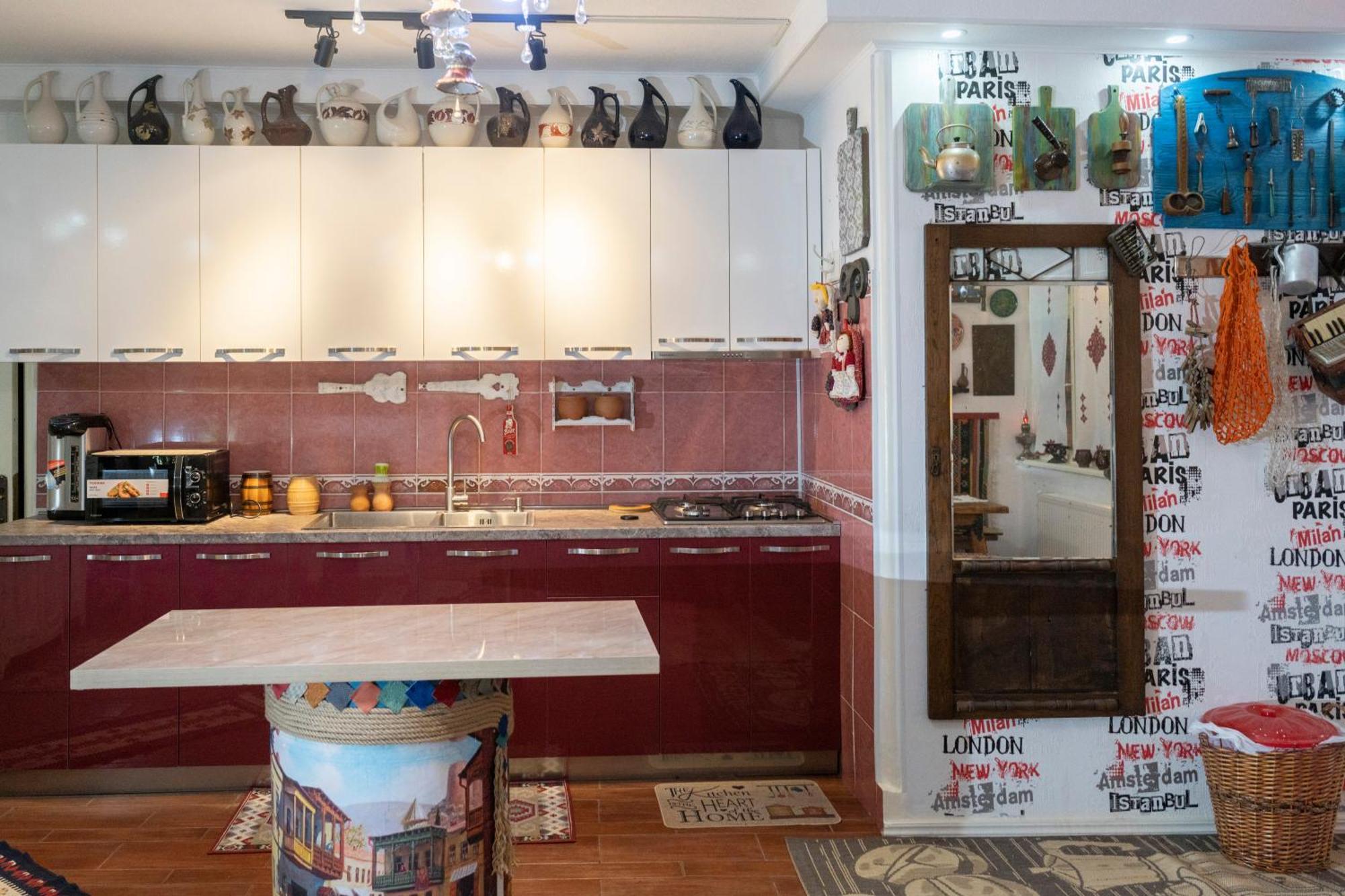 Elia Boutique Hostel & Apart-Hotel Tbilisi Buitenkant foto
