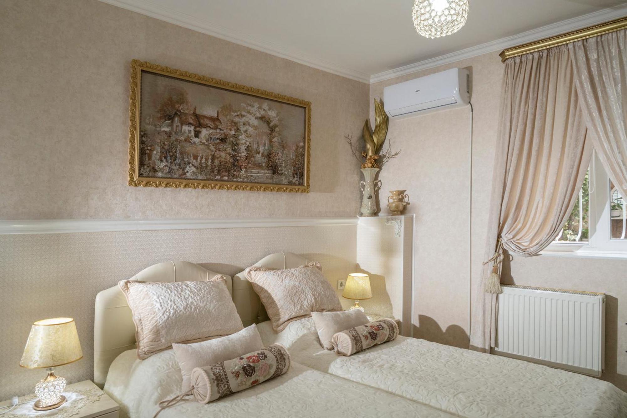 Elia Boutique Hostel & Apart-Hotel Tbilisi Buitenkant foto